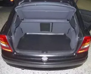 Лоток багажного/грузового отсека CARBOX купить